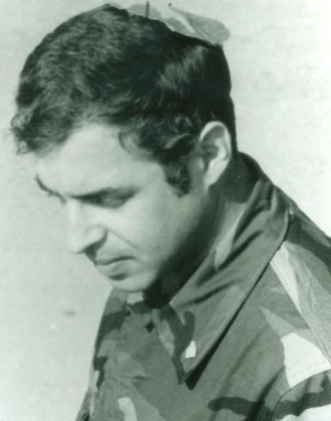 Rabbi Arnold Resnicoff, retired Navy chaplain, found humanity amid war